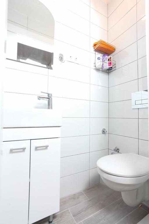 Apartments And Rooms Fonty Σαράγεβο Δωμάτιο φωτογραφία